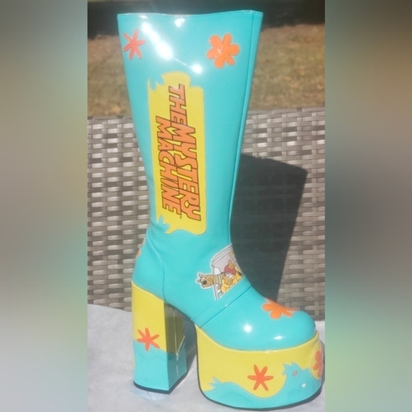 Dolls Kill Shoes - Dolls Kill® x SCOOBY-DOO™ "Mystery Machine" Platform GoGo Boots | Size 9